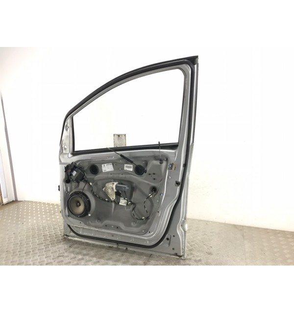 Дверь передняя правая бу для Mercedes B W245 2.0,  2008 г. бу контрактные купить в Спб