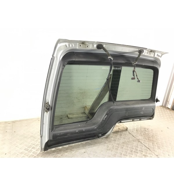 Крышка багажника бу для Land Rover Discovery 3 2.7,  2006 г. бу контрактные купить в Спб