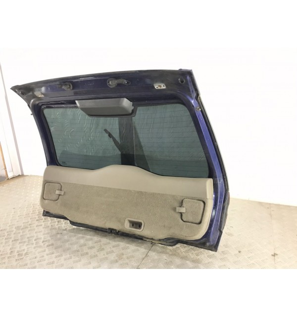 Крышка багажника бу для Volvo V40  2.0 Ti,  2003 г. бу контрактные купить в Спб