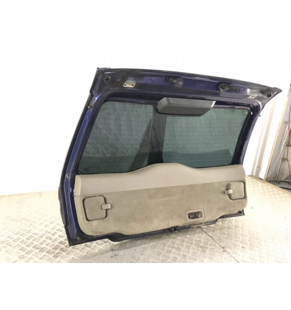 Крышка багажника бу для Volvo V40  2.0 Ti,  2003 г. бу контрактные купить в Спб