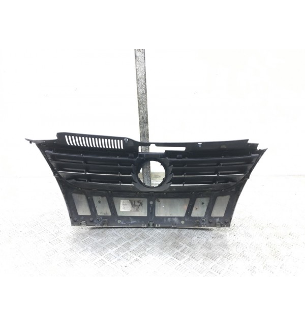 Решетка радиатора бу для Volkswagen EOS  2.0 TDi,  2008 г. бу контрактные купить в Спб