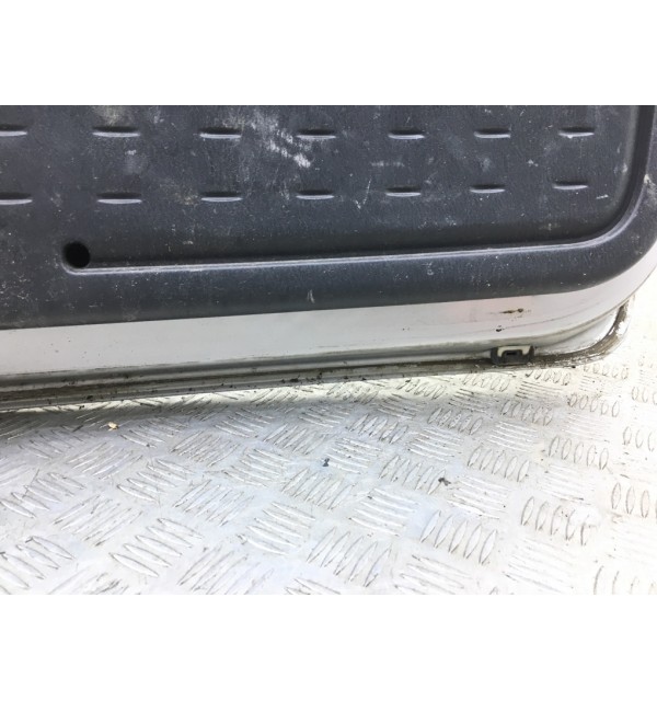 Крышка багажника бу для Jeep Grand Cherokee WJ 2.7 CRDi,  2002 г. бу контрактные купить в Спб