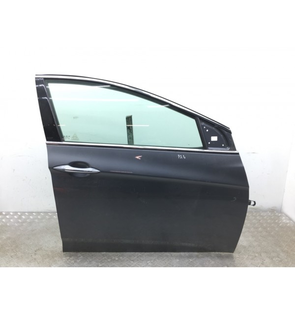 Дверь передняя правая бу для Hyundai i40  1.7 CRDi,  2013 г. бу контрактные купить в Спб