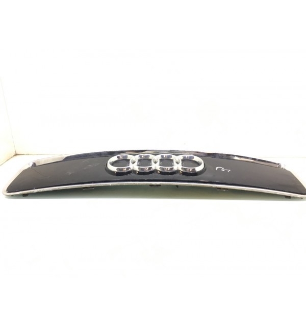 Решетка радиатора бу для Audi A2 8Z 1.4 TDi,  2001 г.
