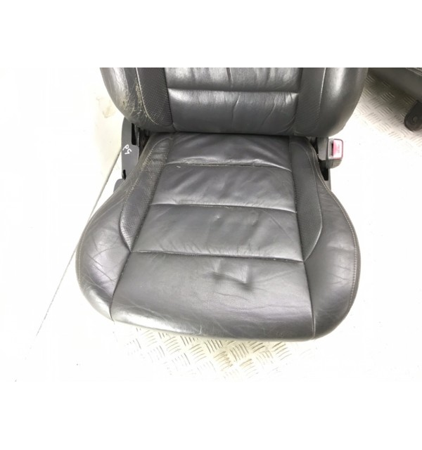 Салон (комплект сидений) бу для Ford Ranger  2.5 TD,  2004 г. бу контрактные купить в Спб