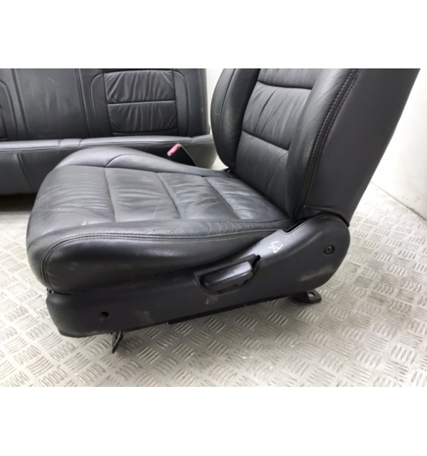 Салон (комплект сидений) бу для Ford Ranger  2.5 TD,  2004 г. бу контрактные купить в Спб