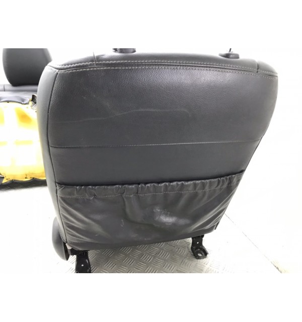 Салон (комплект сидений) бу для Ford Ranger  2.5 TD,  2004 г. бу контрактные купить в Спб