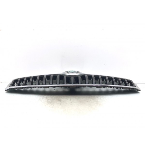 Решетка радиатора бу для Skoda Octavia  1.6 TDi,  2011 г. бу контрактные купить в Спб