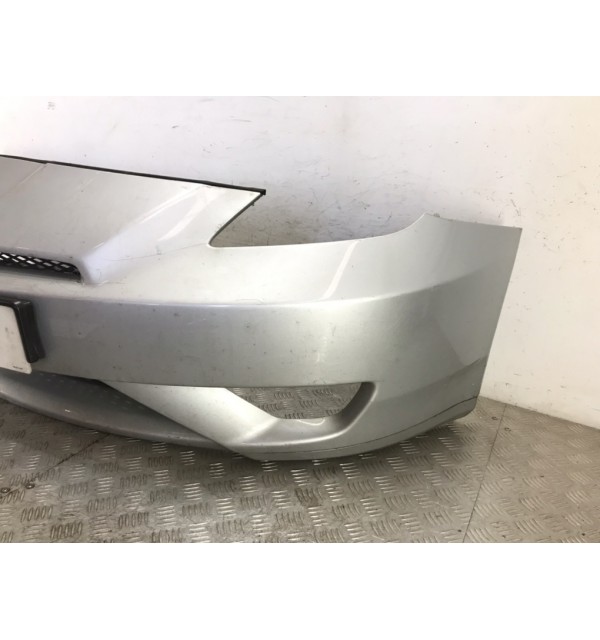 Бампер передний бу для Toyota Celica  1.8 i,  1999 г.