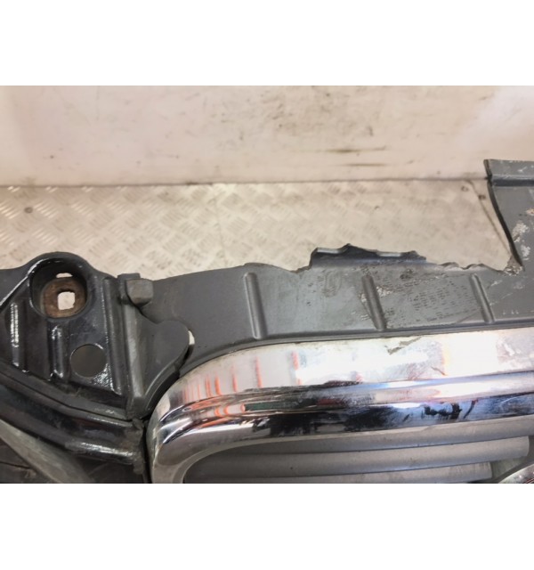 Бампер передний бу для Audi A4 B7 2.0 TDi,  2007 г. бу контрактные купить в Спб