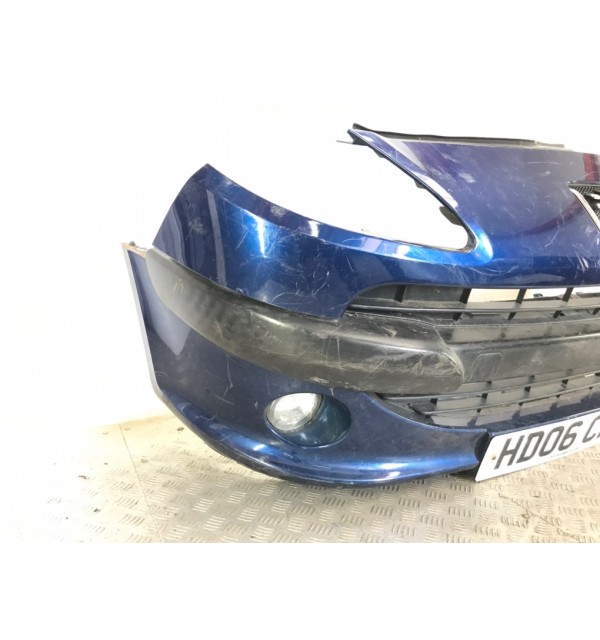 Бампер передний бу для Peugeot 1007  1.4,  2006 г. бу контрактные купить в Спб