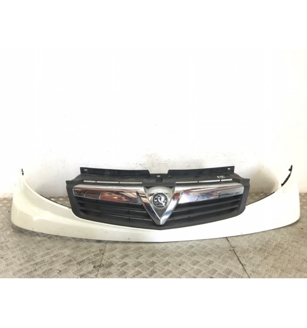 Решетка радиатора бу для Opel Vivaro  2.0,  2008 г. бу контрактные купить в Спб