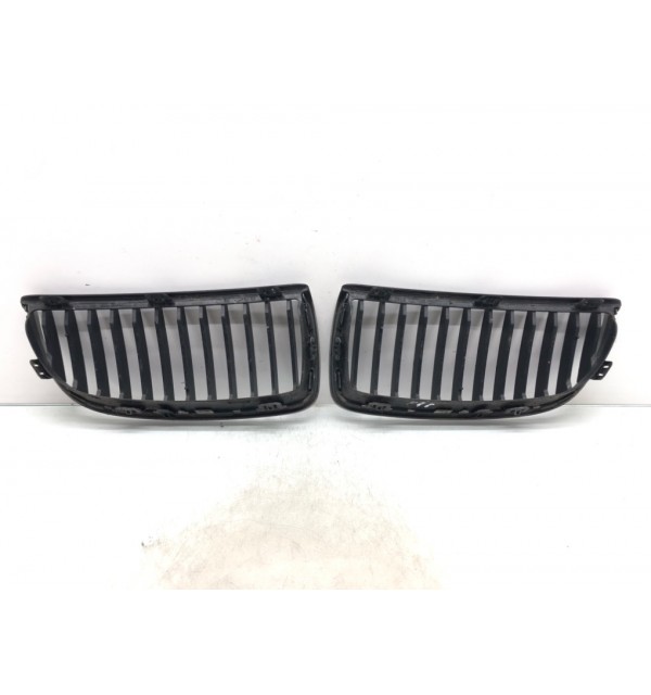 Решетка радиатора бу для BMW 3 E90/E91/E92/E93 2.0,  2007 г. бу контрактные купить в Спб