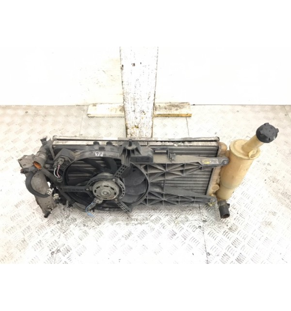 Кассета радиаторов бу для Fiat Punto  1.2 i,  2004 г. бу контрактные купить в Спб