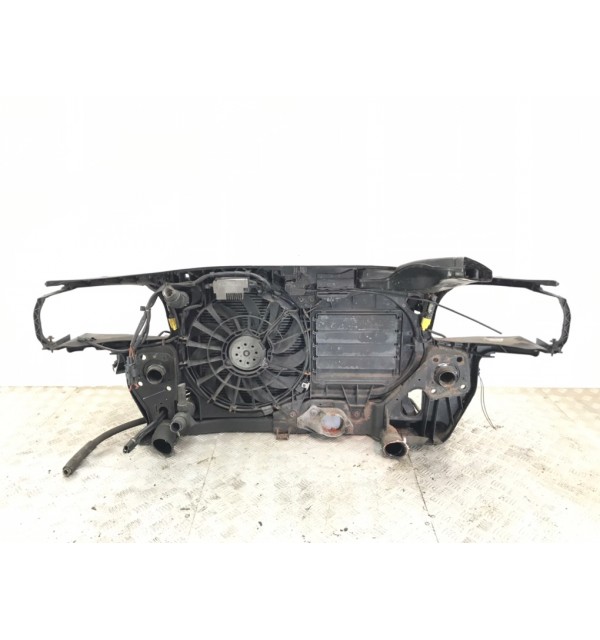 Панель передняя (телевизор) бу для Audi A4 B7 2.0 TDi,  2007 г. бу контрактные купить в Спб