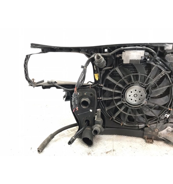 Панель передняя (телевизор) бу для Audi A4 B7 2.0 TDi,  2007 г. бу контрактные купить в Спб