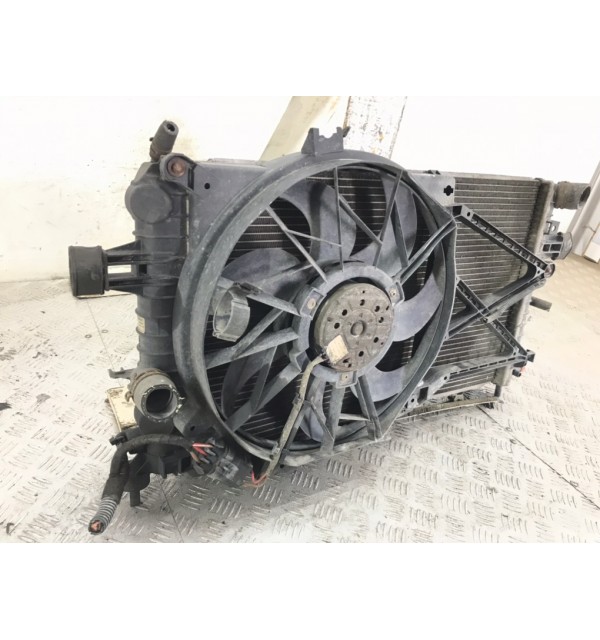 Кассета радиаторов бу для Opel Astra H 1.8,  2005 г.
