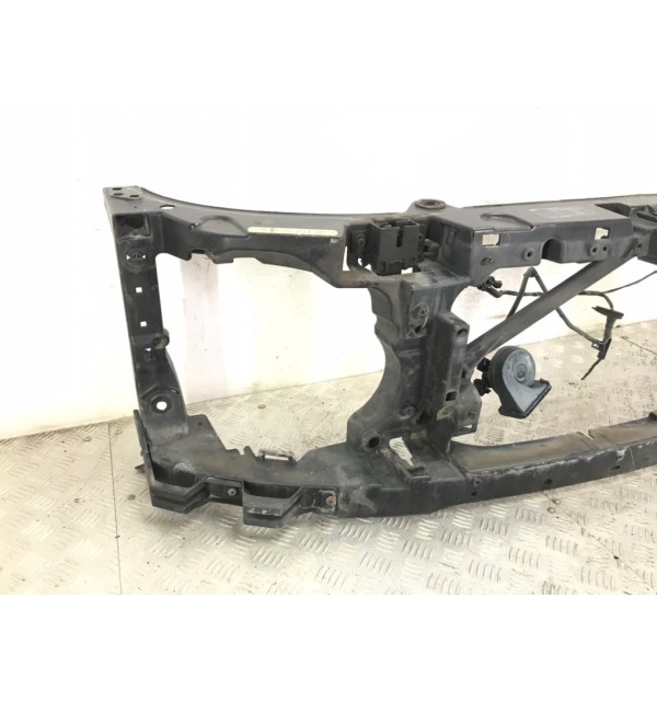 Панель передняя (телевизор) бу для Land Rover Discovery 3 2.7,  2006 г. бу контрактные купить в Спб