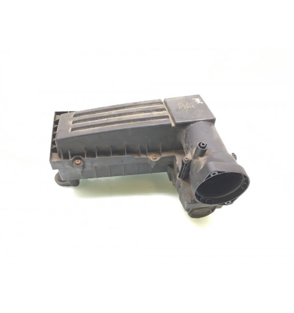 Корпус воздушного фильтра бу для Volkswagen Passat B6 2.0 TDi,  2006 г.