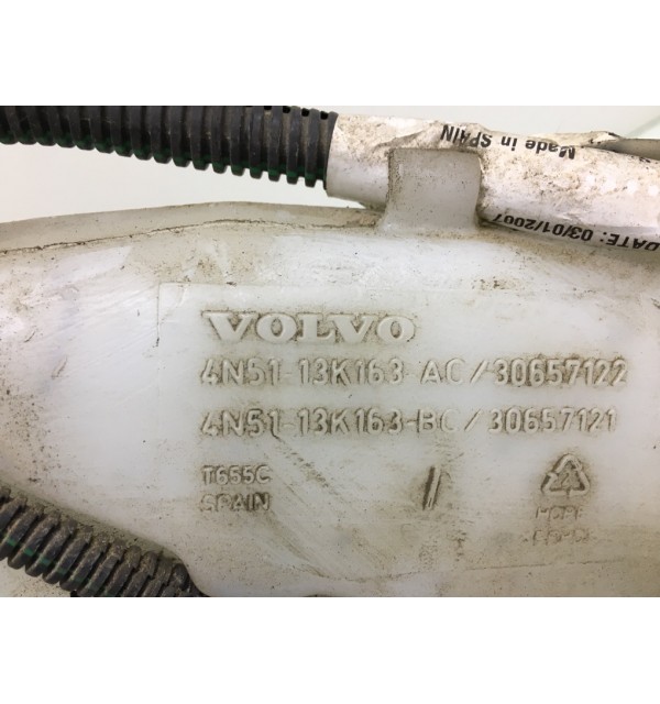 Бачок омывателя бу для Volvo C30  1.8 i,  2007 г. бу контрактные купить в Спб