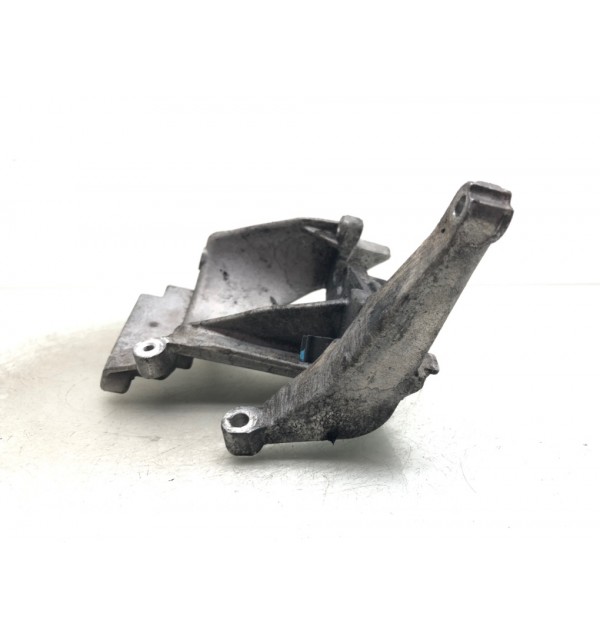 Кронштейн бу для Citroen C3 Picasso  1.6 HDi,  2011 г. бу контрактные купить в Спб