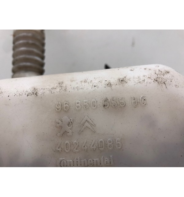 Бачок омывателя бу для Peugeot 3008  1.6,  2010 г. бу контрактные купить в Спб
