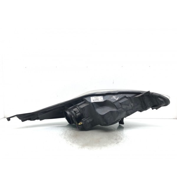 Фара левая бу для Ford Fiesta 6 1.4,  2009 г. бу контрактные купить в Спб