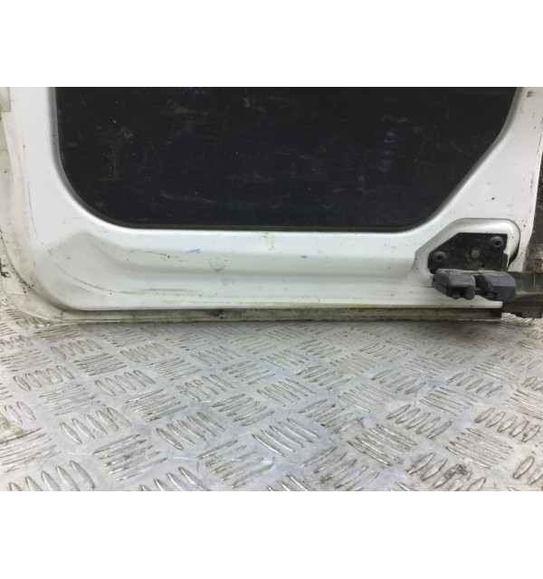 Дверь задняя распашная правая бу для Fiat Doblo  1.3 JTD,  2012 г. бу контрактные купить в Спб