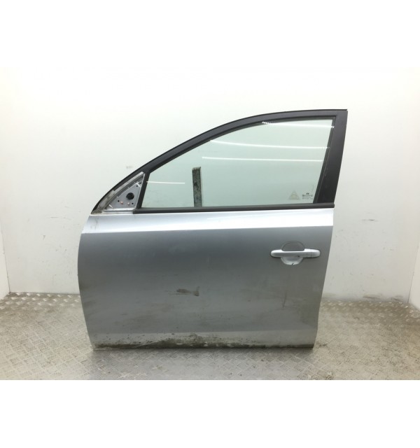 Дверь передняя левая бу для Hyundai i30  1.4 i,  2009 г. бу контрактные купить в Спб