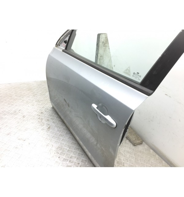 Дверь передняя левая бу для Hyundai i30  1.4 i,  2009 г. бу контрактные купить в Спб
