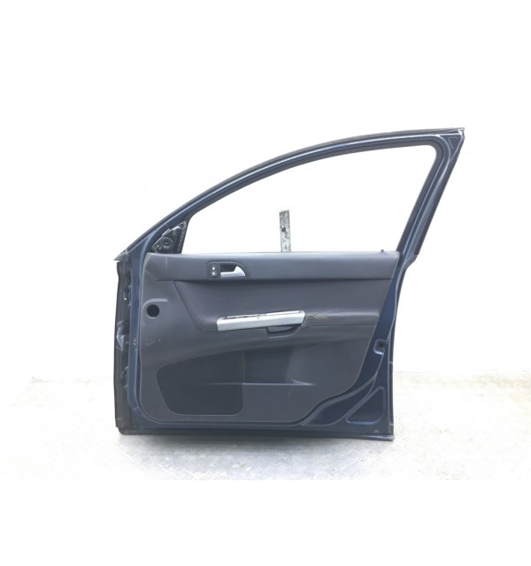 Дверь передняя правая бу для Volvo S40  2.0 i,  2006 г. бу контрактные купить в Спб