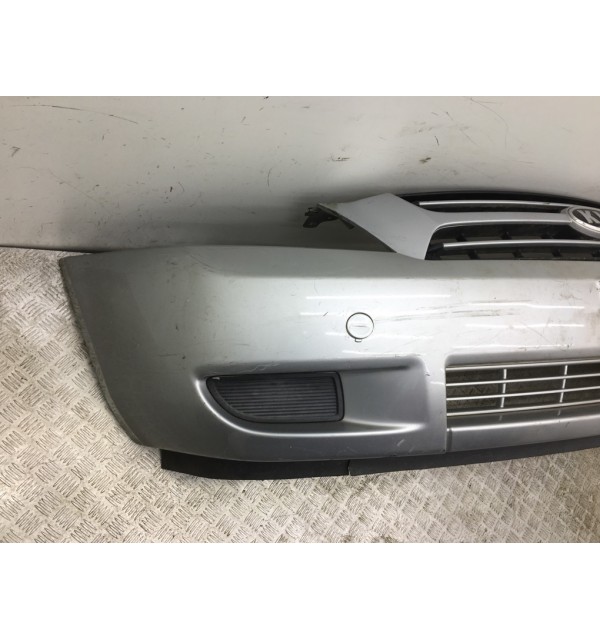 Бампер передний бу для Kia Carnival  2.9 CRDi,  2007 г. бу контрактные купить в Спб