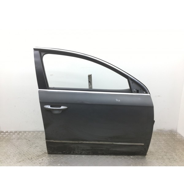 Дверь передняя правая бу для Volkswagen Passat B6 2.0 TDi,  2006 г.