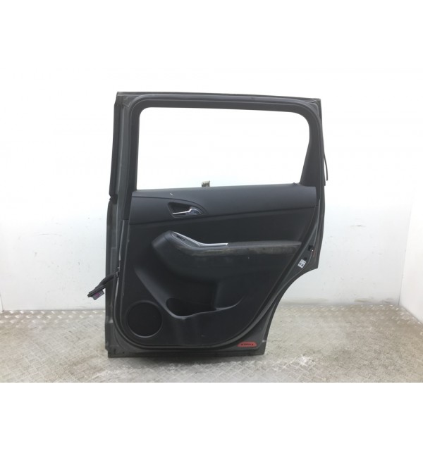 Дверь задняя правая бу для Chevrolet Orlando  2.0 CDi,  2011 г.