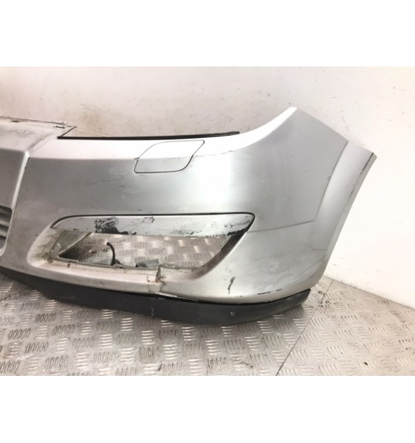 Бампер передний бу для Opel Astra H 1.6,  2006 г. бу контрактные купить в Спб