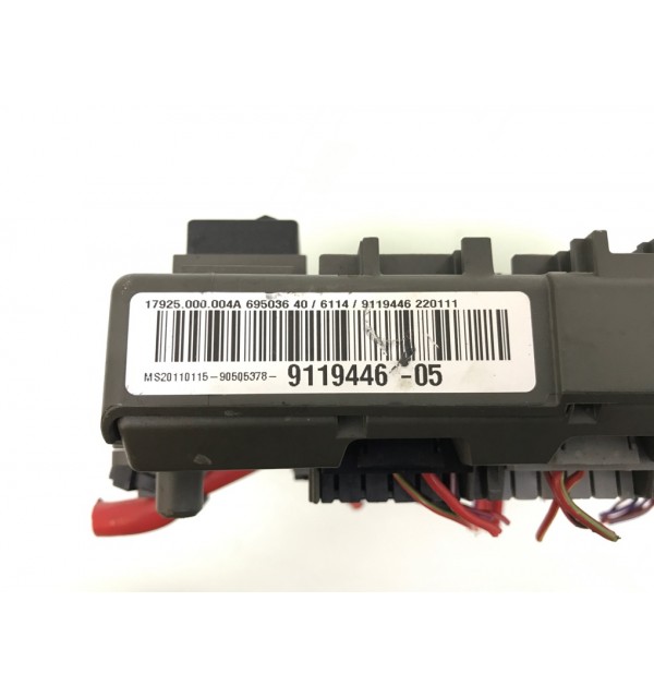 Блок предохранителей бу для BMW 3 E90/E91/E92/E93 2.0 TD,  2011 г.