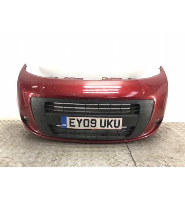 Бампер передний бу для Fiat Qubo  1.3 JTD,  2009 г. бу контрактные купить в Спб