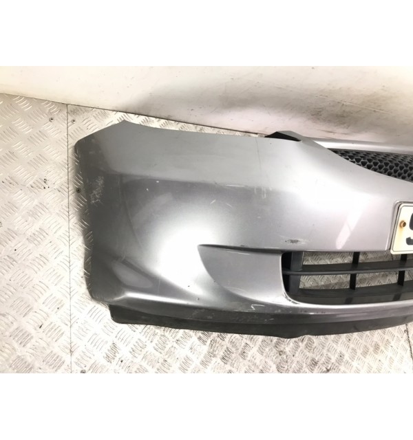 Бампер передний бу для Honda Jazz  1.2,  2008 г. бу контрактные купить в Спб