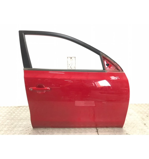 Дверь передняя правая бу для Hyundai i30  1.4 i,  2009 г.