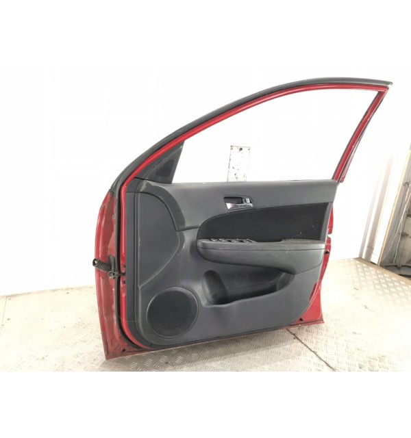 Дверь передняя правая бу для Hyundai i30  1.4 i,  2009 г.