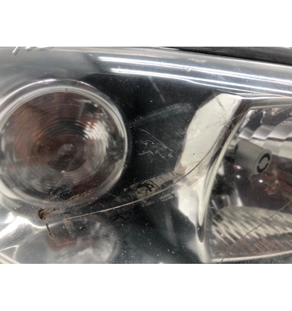 Фара правая бу для Volvo XC70  2.4 TD,  2007 г. бу контрактные купить в Спб