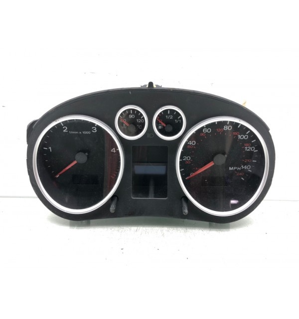 Щиток приборов (приборная панель) бу для Audi A2 8Z 1.4 TDi,  2003 г. бу контрактные купить в Спб