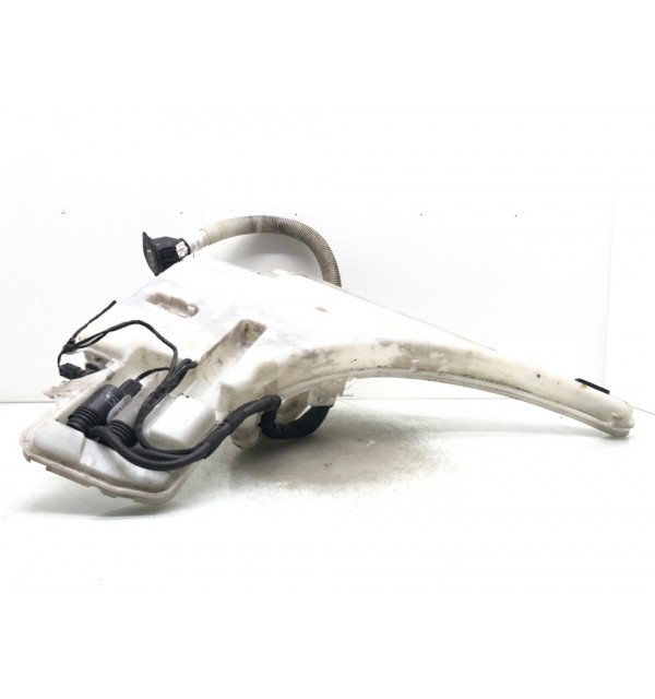 Бачок омывателя бу для BMW 3 E90/E91/E92/E93 2.0,  2008 г. бу контрактные купить в Спб