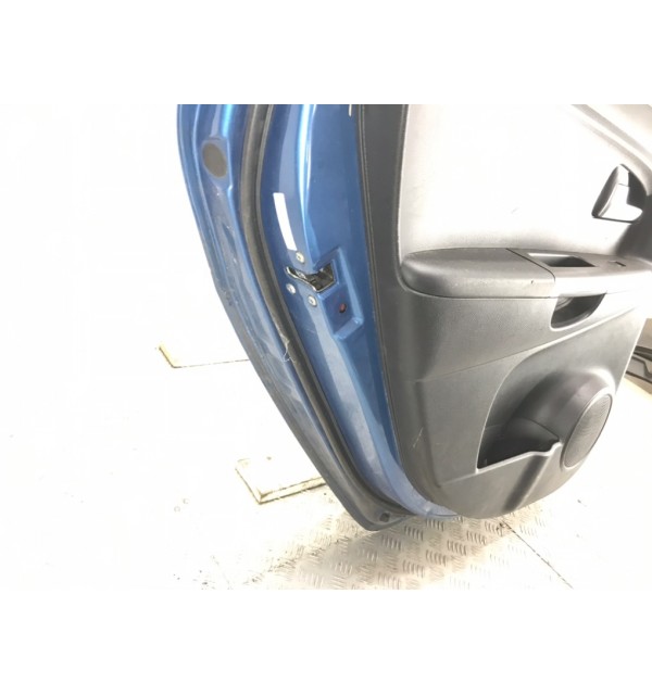 Дверь задняя левая бу для Kia Venga  1.4,  2010 г. бу контрактные купить в Спб