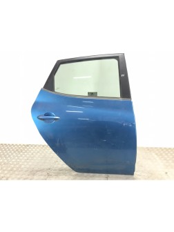 Дверь задняя правая бу для Kia Venga  1.4 i,  2010 г.