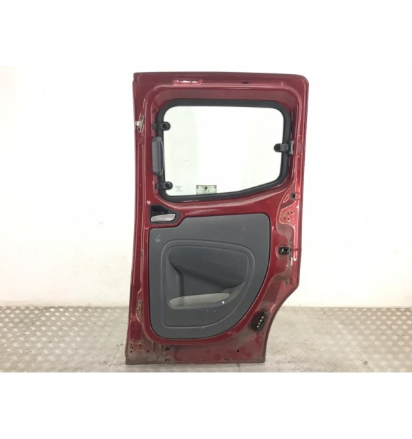 Дверь сдвижная правая бу для Fiat Qubo  1.3 JTD,  2009 г. бу контрактные купить в Спб