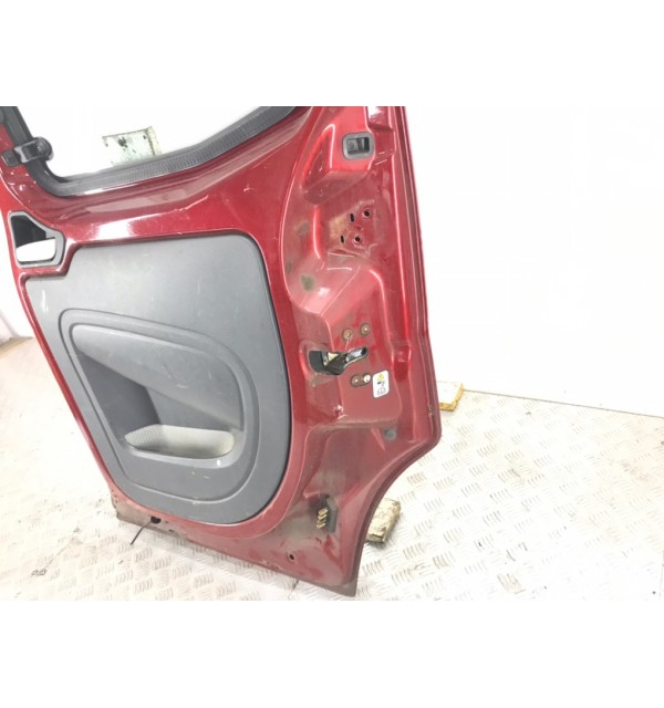 Дверь сдвижная правая бу для Fiat Qubo  1.3 JTD,  2009 г. бу контрактные купить в Спб