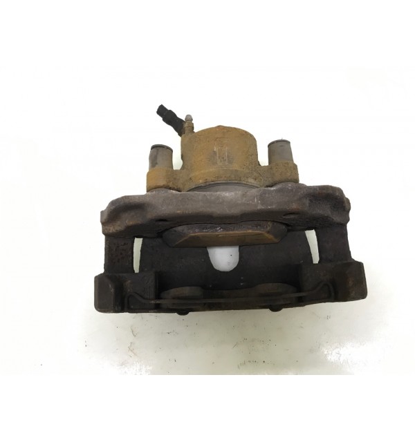 Суппорт передний левый бу для Volvo S40  1.6 TD,  2005 г.