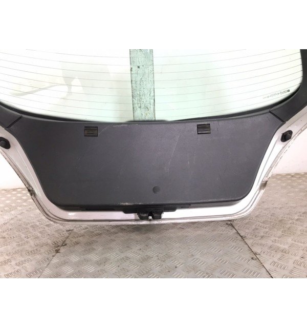 Крышка багажника бу для Opel Astra H 1.6 i,  2006 г.