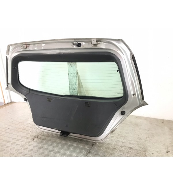 Крышка багажника бу для Opel Astra H 1.6 i,  2006 г.